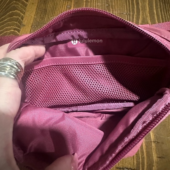 Lululemon Pink Everywhere Belt Bag EUC - Picture 3 of 4